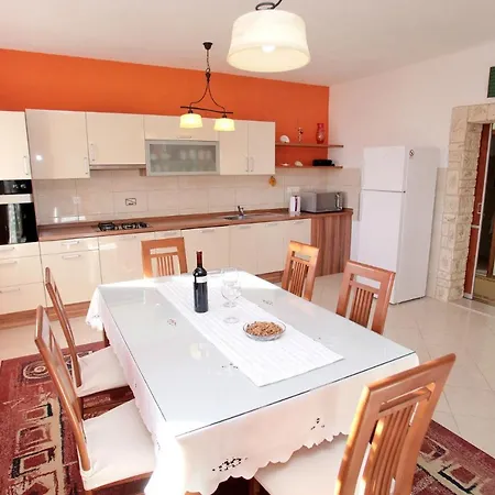 Tone Lejlighed Trogir
